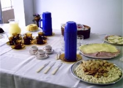 Café da manhã com autoridades