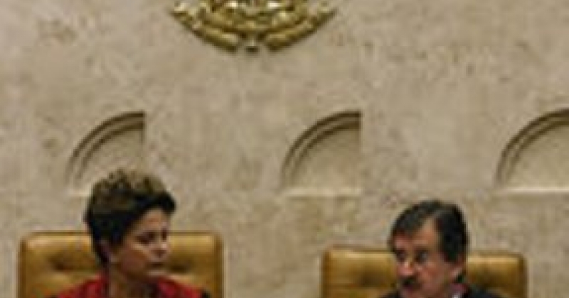 Dilma define ministro do STJ Luiz Fux para Supremo, diz fonte 
