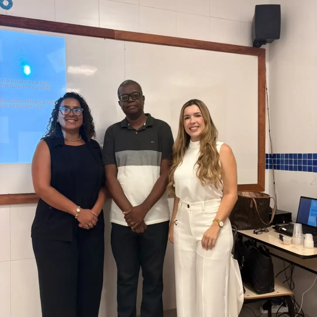 OAB vai à Escola e Comissão de Inovações Tecnológicas promovem conscientização sobre Segurança Digital no Colégio Bittencourt