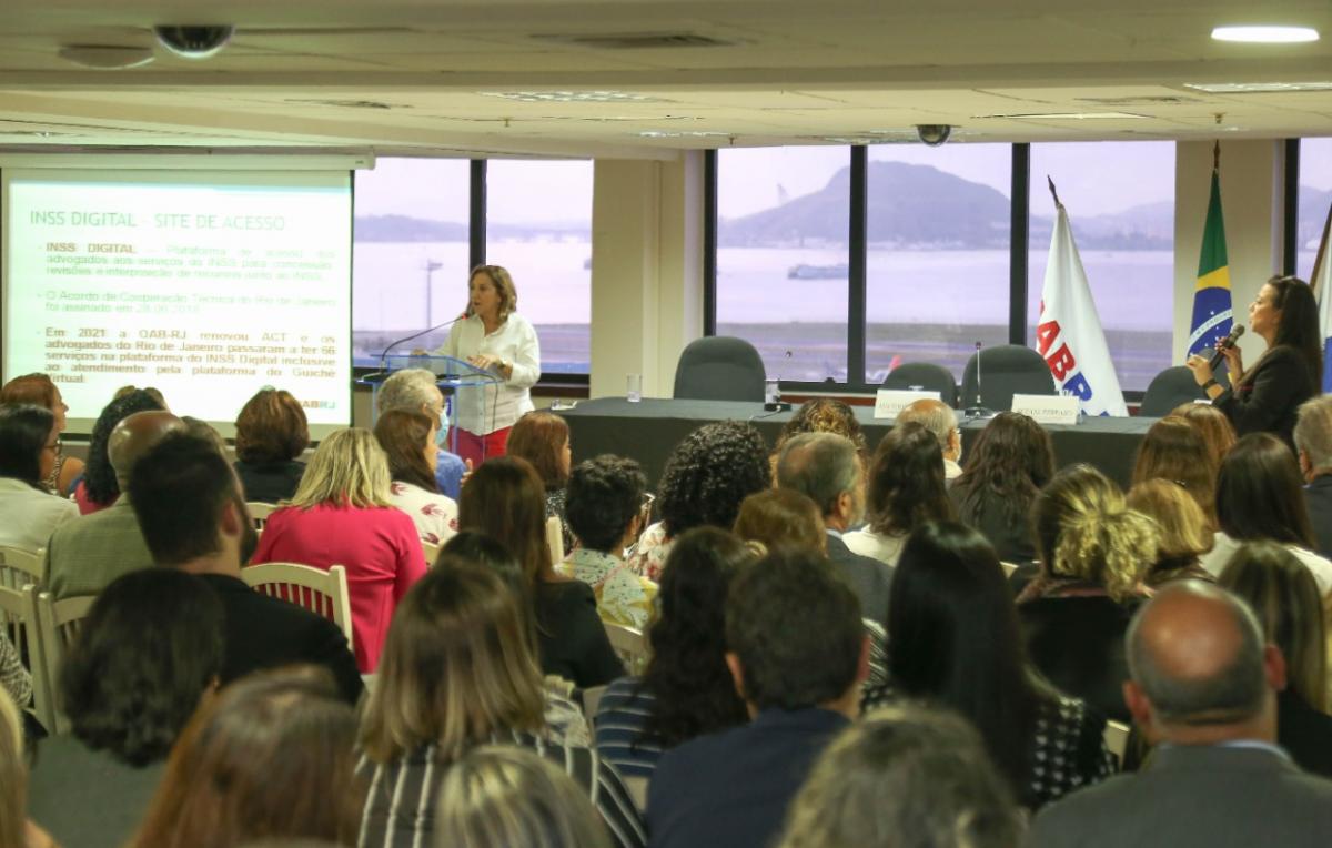 Aprenda a usar as ferramentas do INSS Digital e do Guichê Virtual