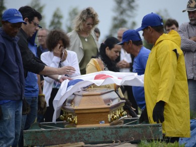 Ex-presidente da OAB Campos sepultado sob comoção e homenagens