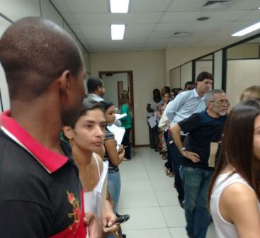 OAB Campos tomará providências contra as longas filas no Proger