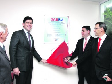 OAB festeja 50 anos com homenagens