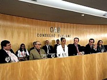 Marina defende na OAB Constituinte exclusiva para viabilizar reformas