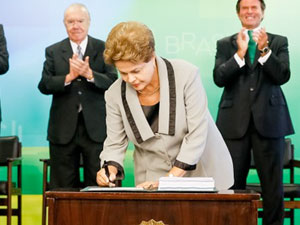 Com vetos em artigo sobre ação coletiva e sustentações, Dilma sanciona novo CPC