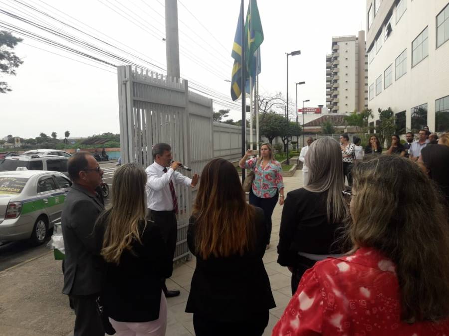 Advogados fazem ato em defesa das prerrogativas da classe