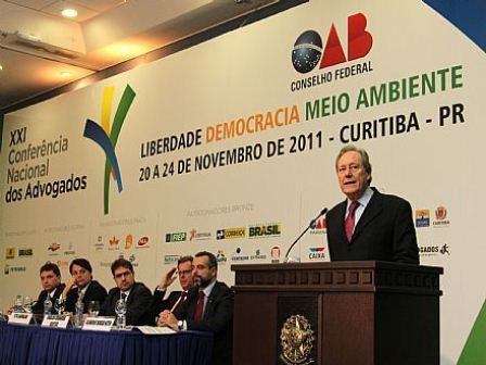 Lewandowski questiona na Conferência da OAB: qual democracia país deseja?