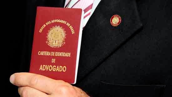 X Solenidade de entrega de carteiras e cartões aos novos advogados e estagiários