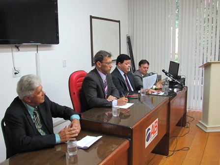 Nova Diretoria realizou solenidade de entrega de carteiras