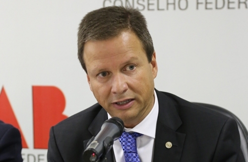 "Sempre que governo tem problema de caixa, busca solução no bolso do cidadão"