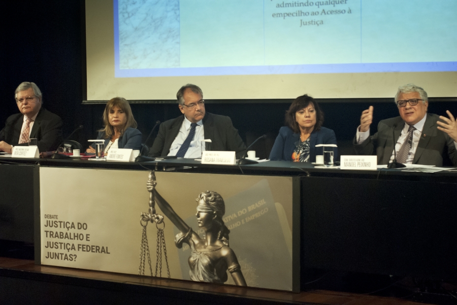 Ideia de junção das justiças do Trabalho e Federal é rechaçada por advogados e magistrados