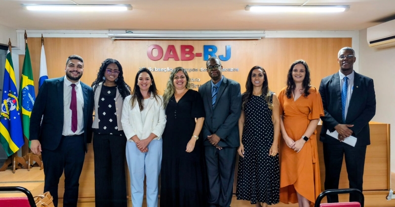 OAB Campos e Seduct formalizam parceria para levar cidadania e segurança digital às escolas municipais