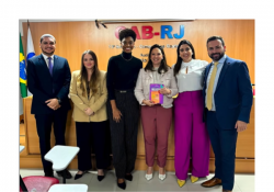 Palestra sobre violência contra a mulher